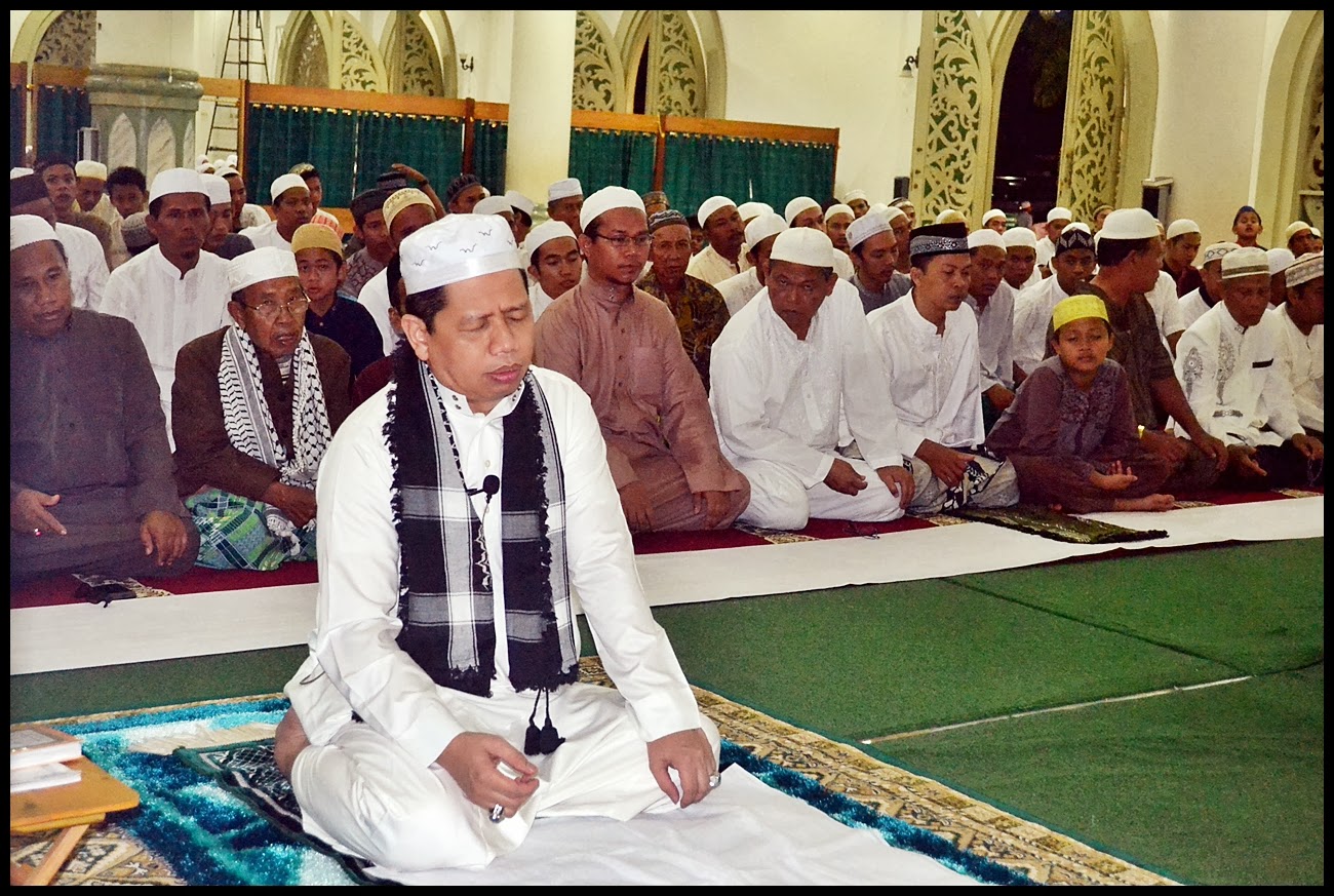 Hukum dan Aturan Shalat Jumat Dua Shift dalam Satu Masjid